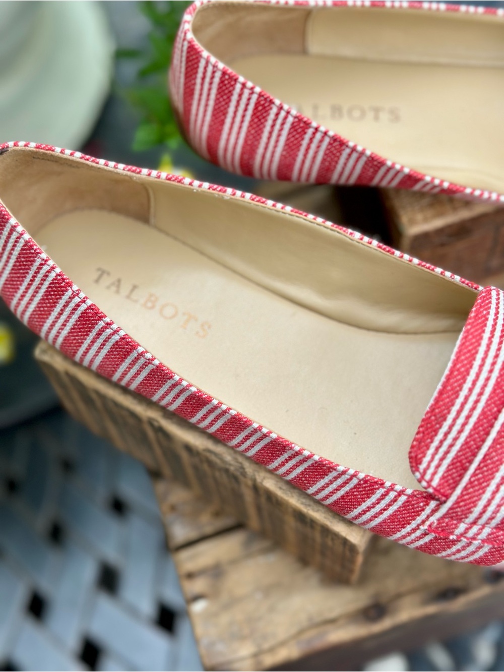 Talbots Red and White Striped Canvas Pointed Toe Flats Nautical - Picture 2 of 7